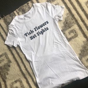 Bee & the Fox “Pick Flowers Not Fights” T-Shirt ❀